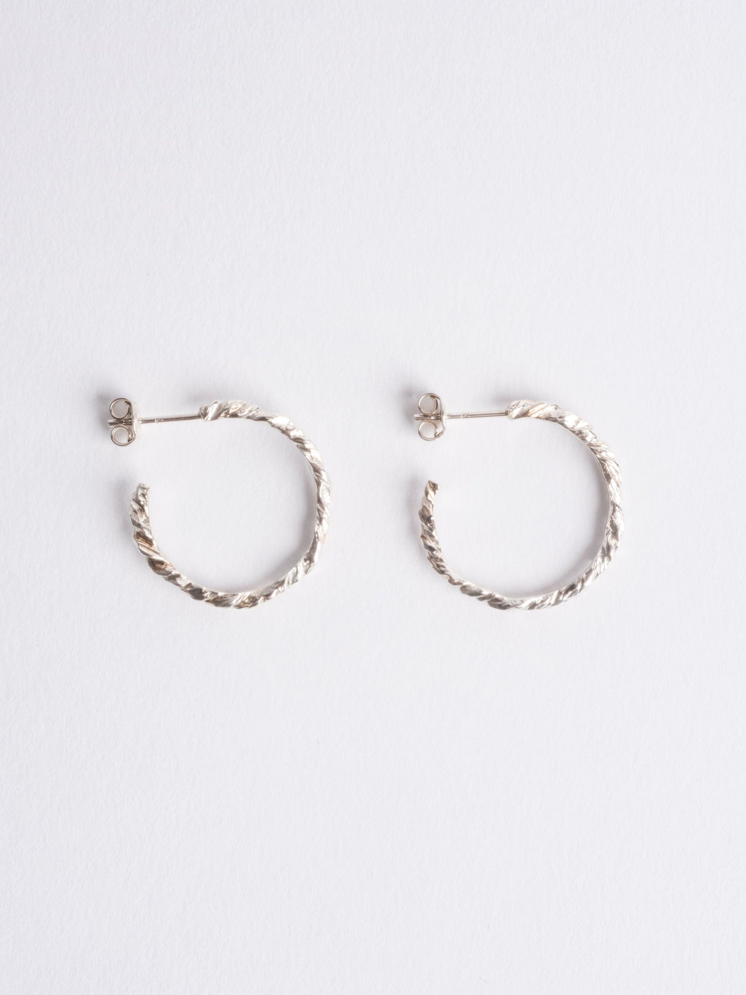 Gi round earrings