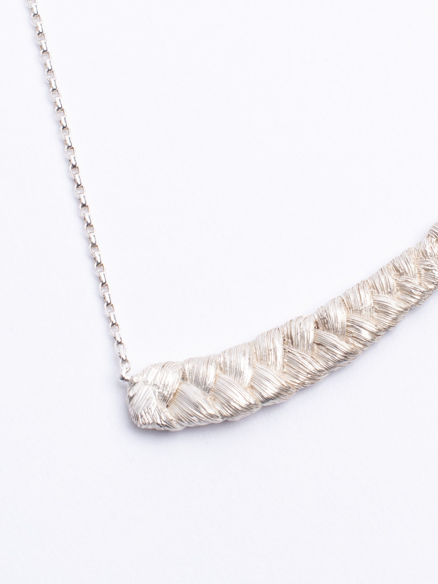 Pigtail náhrdelník