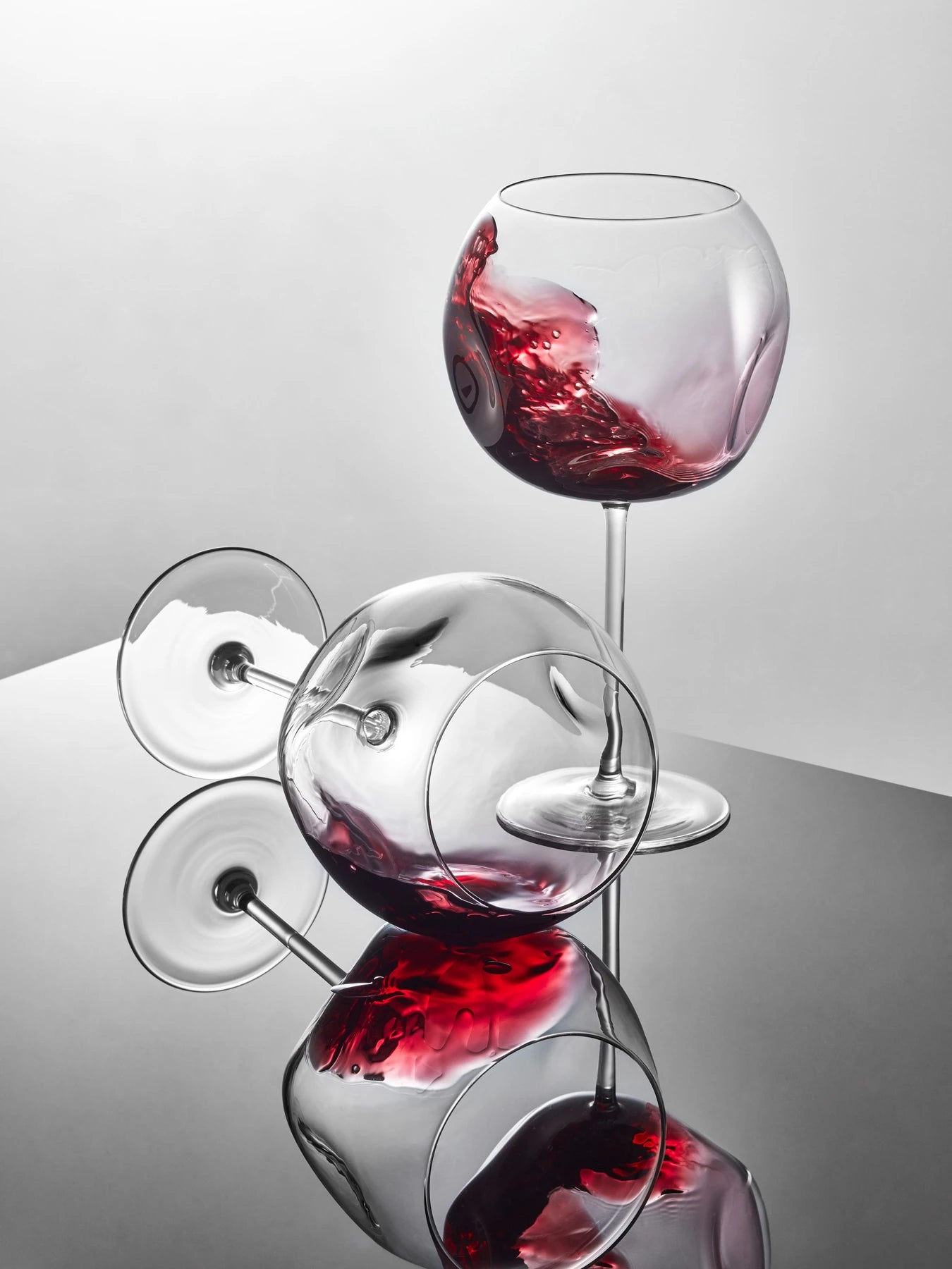 Luna red wine glasses (set of 2)