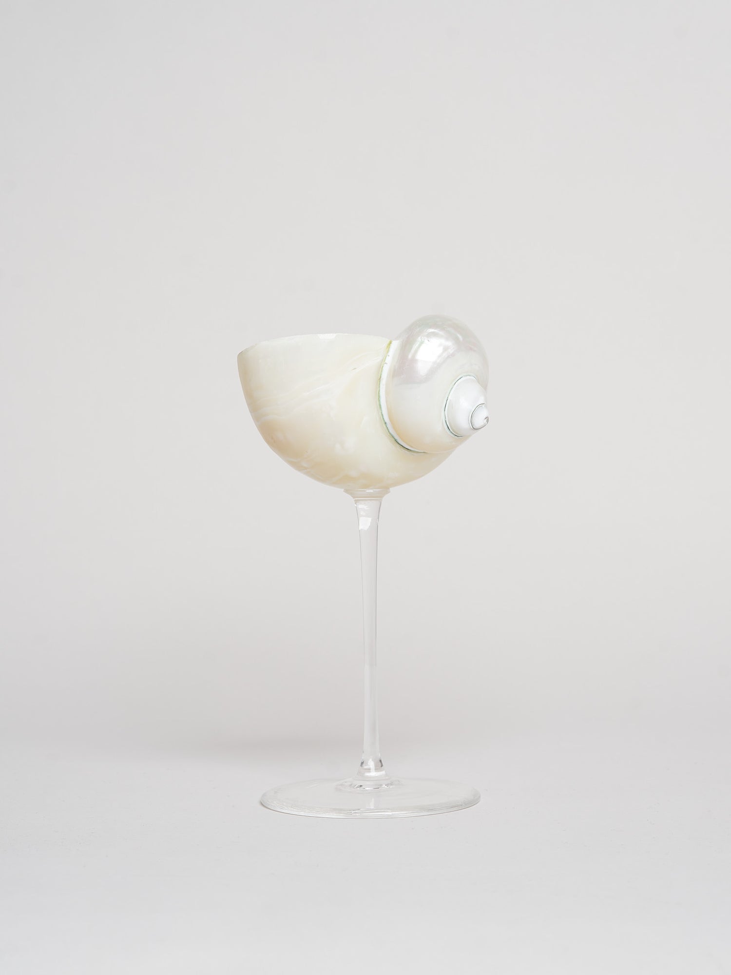 Ariel Pearl Snail glass