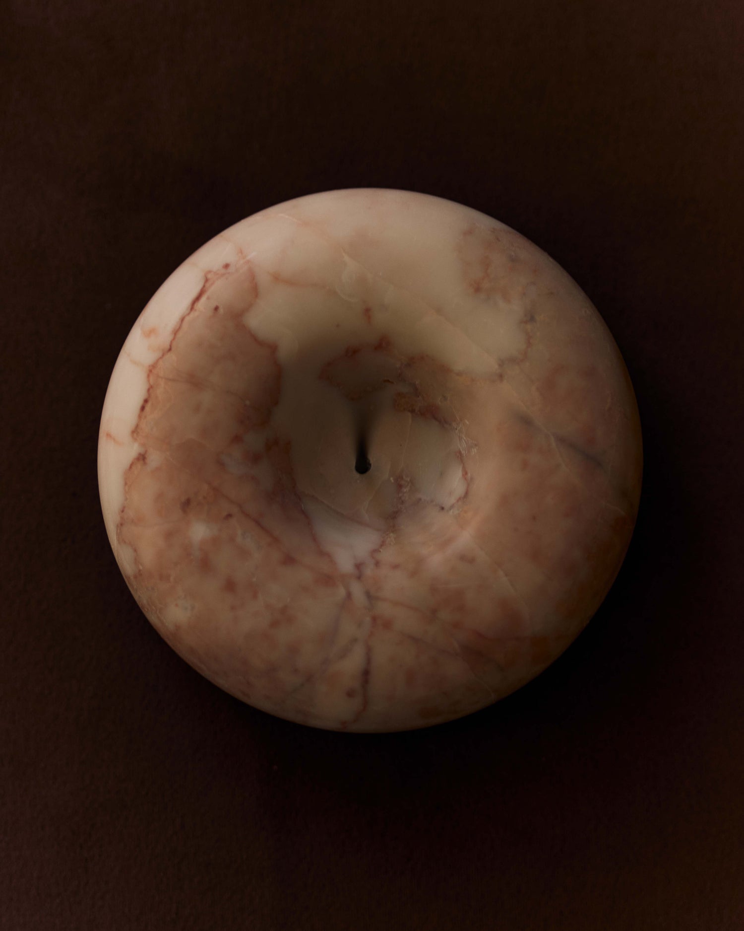 Mramorový stojan na vonné tyčinky - Cream Rose