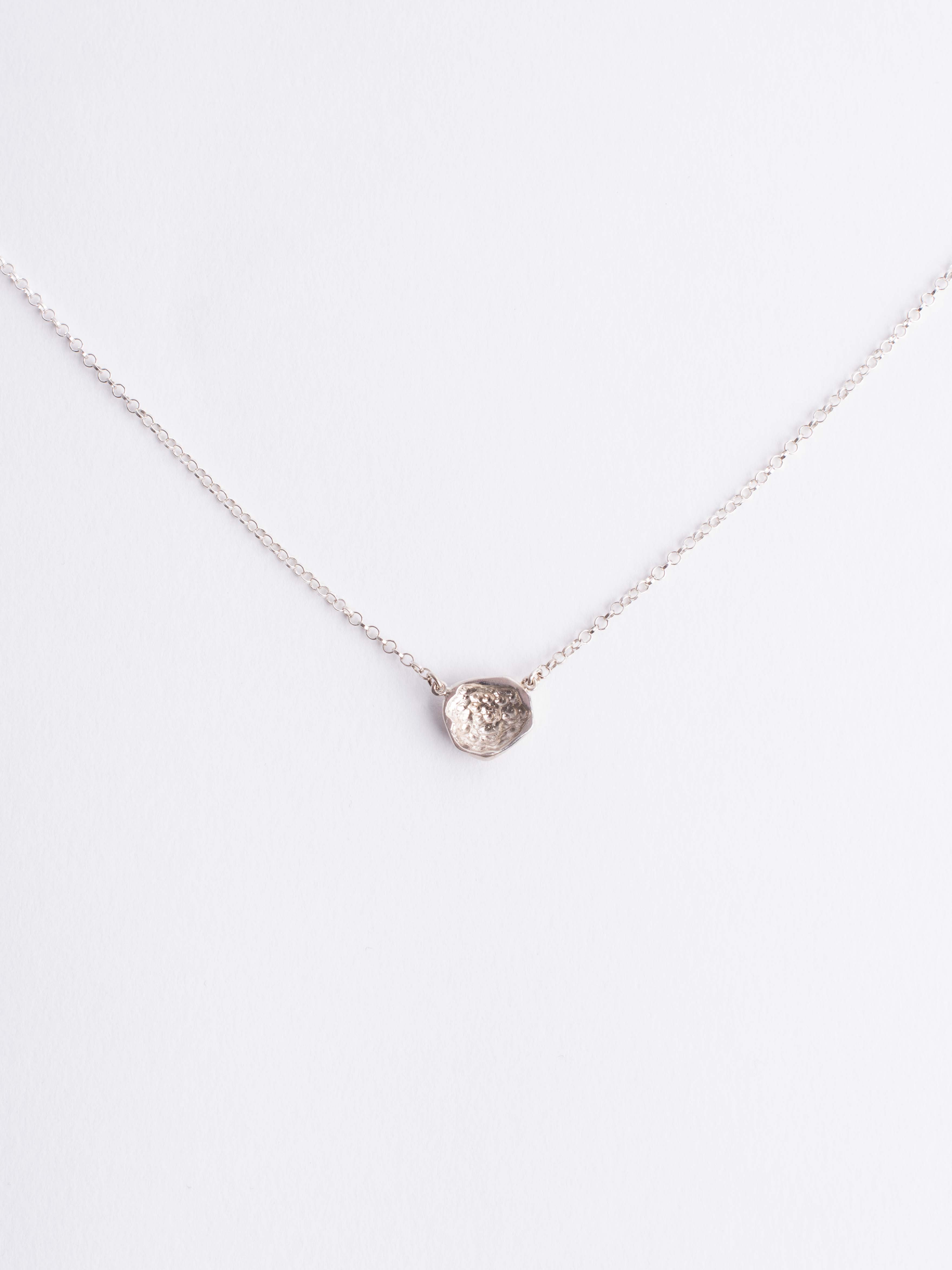 Shell náhrdelník