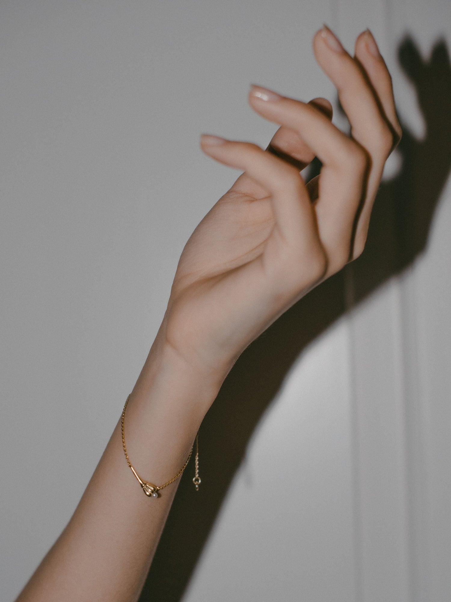 Tiny Flower Bracelet with Pearl