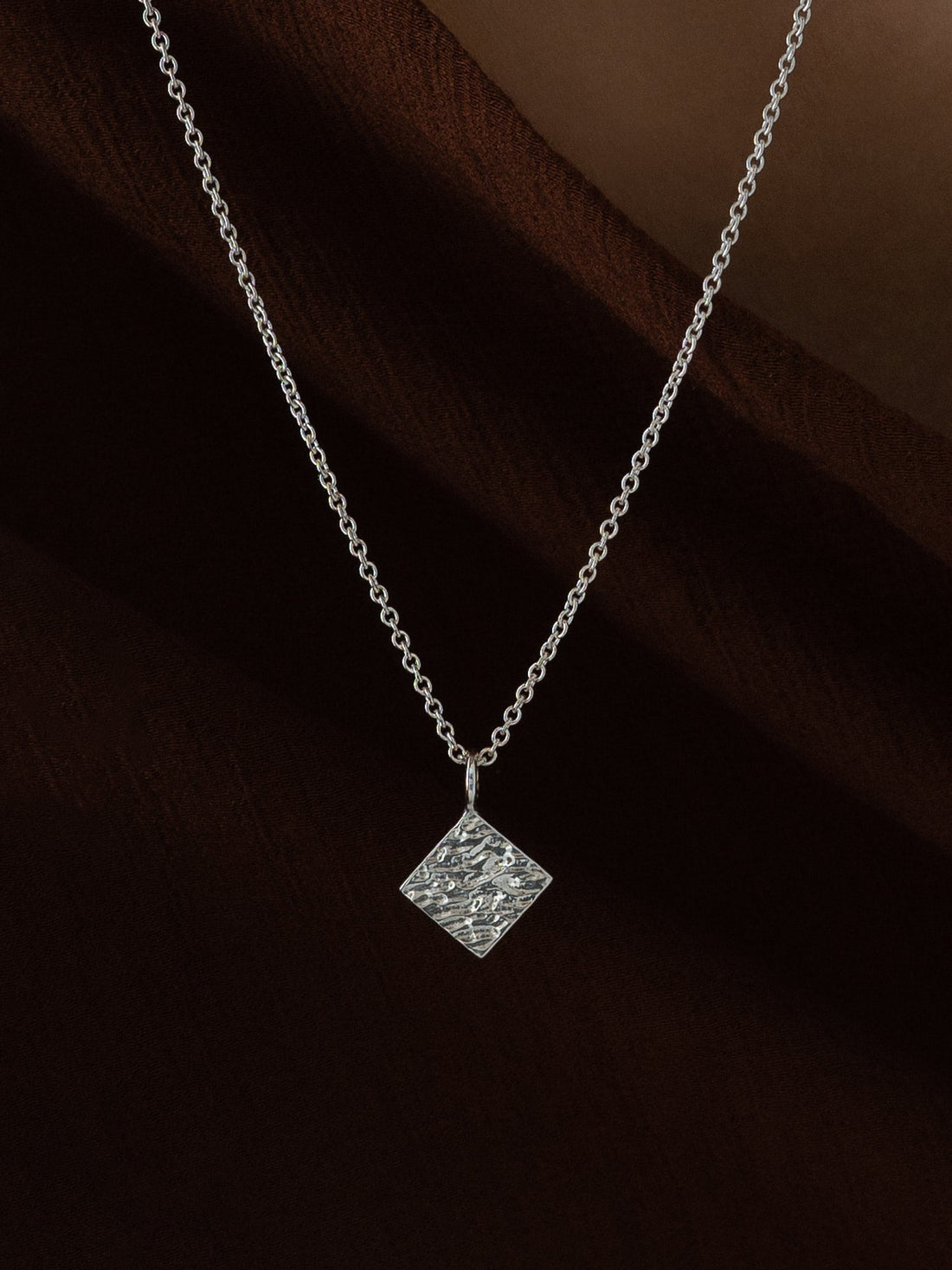 Mare square necklace