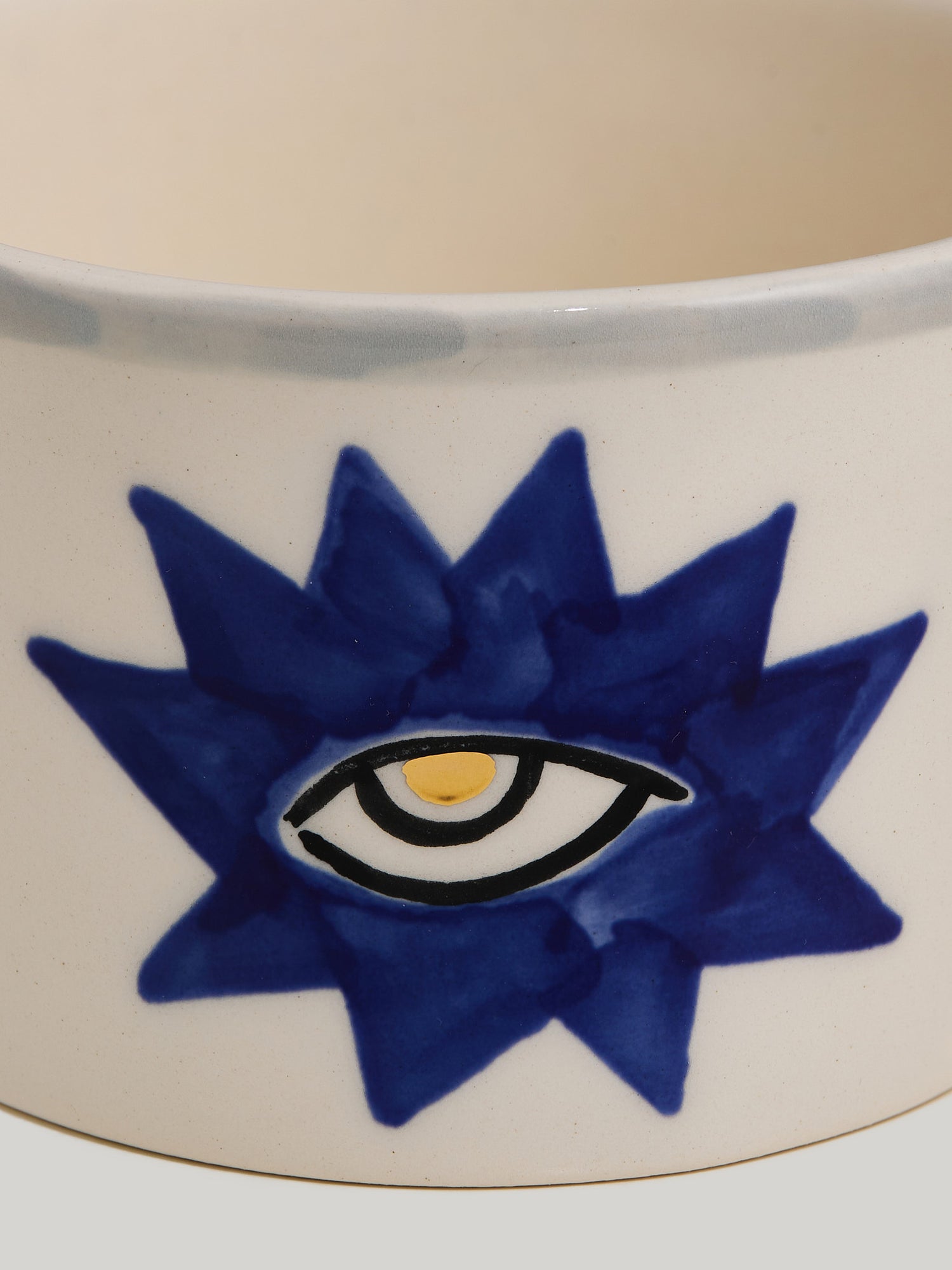 Naive šálek s podšálkem