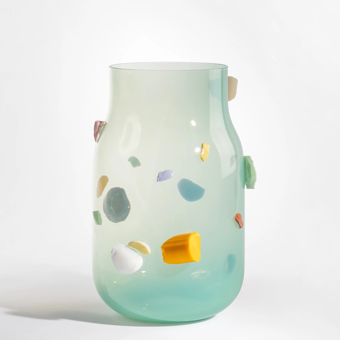 Bandaska M confetti vase