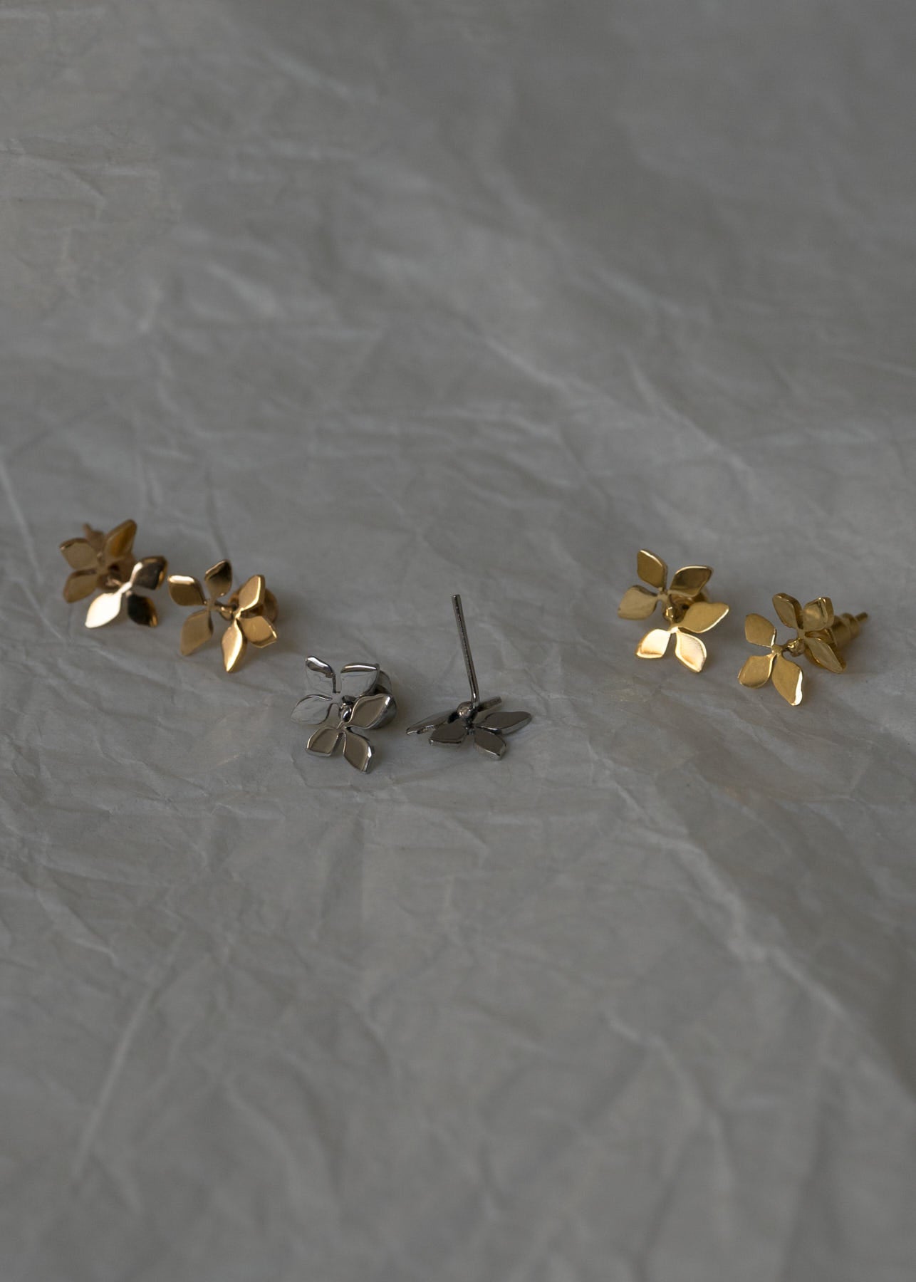 Ivy Leaves mini earrings