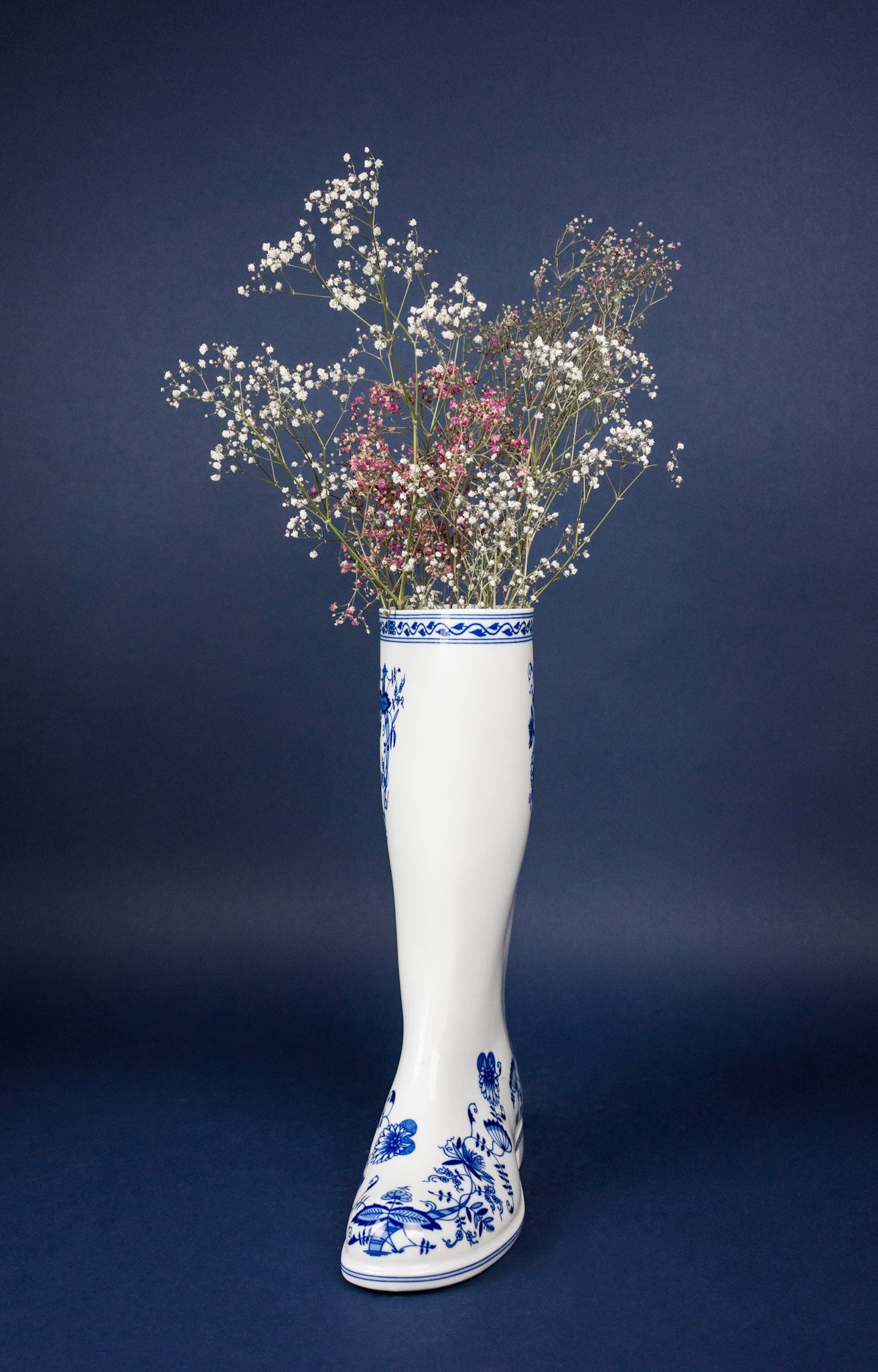 Waterproof vase