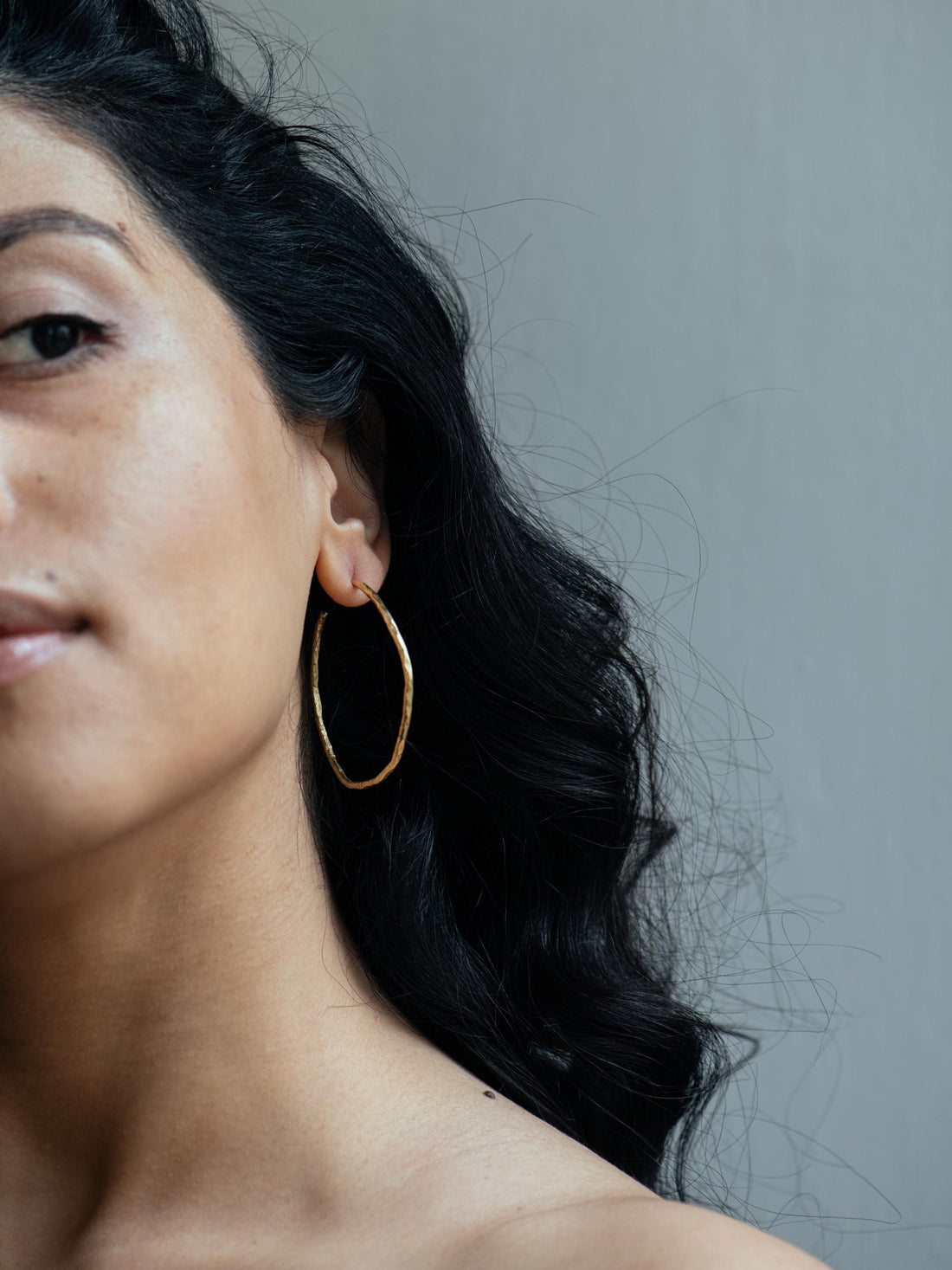 Structured circle earrings