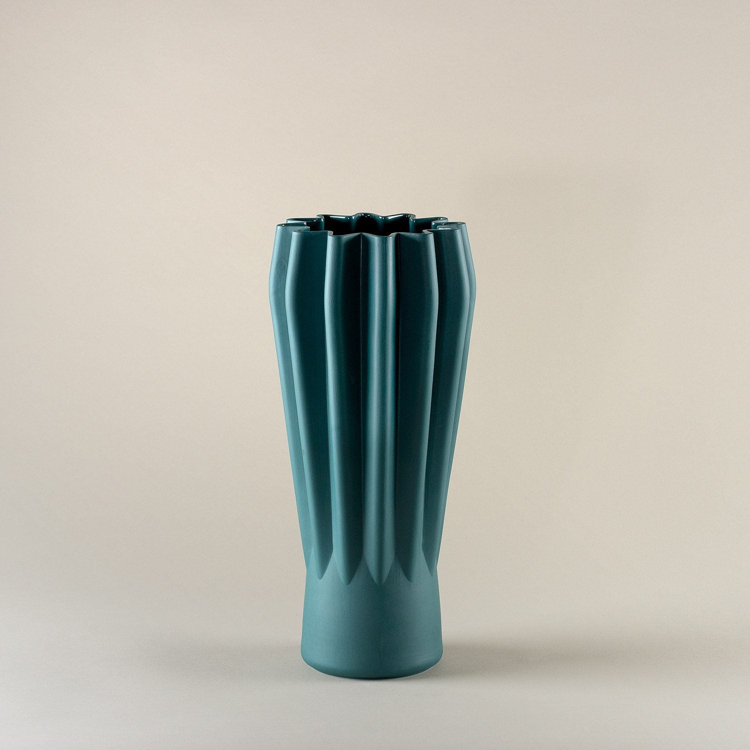 Wave vase