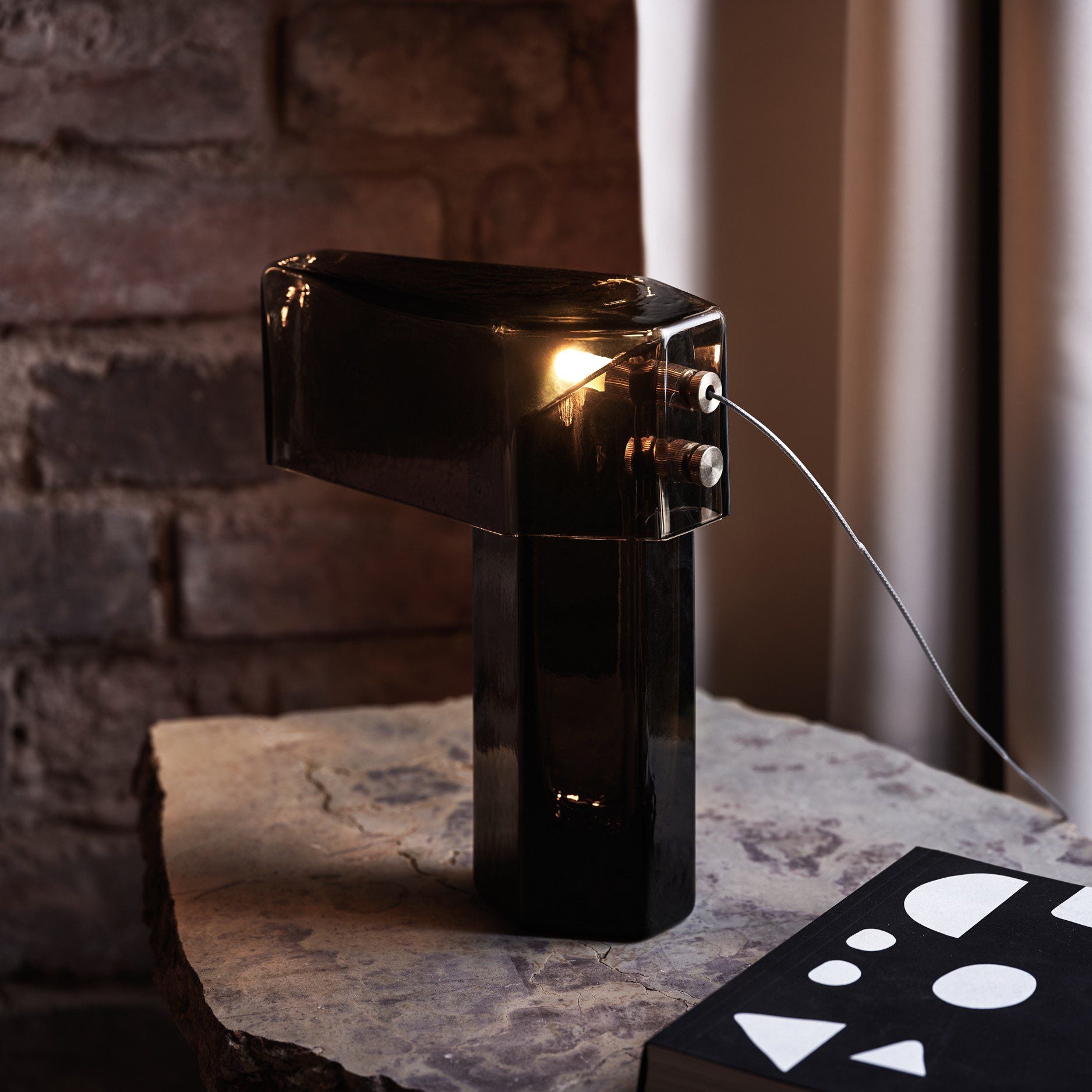 Zeitgeist table lamp