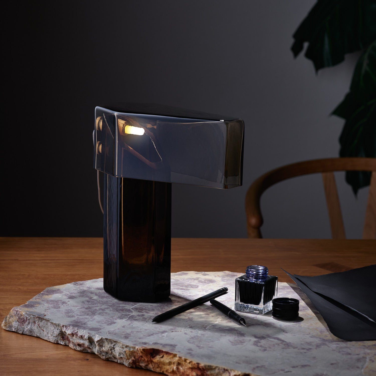 Zeitgeist table lamp